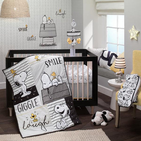 Classic Snoopy White/Black/Gray 3-Piece Baby Crib Bedding Set